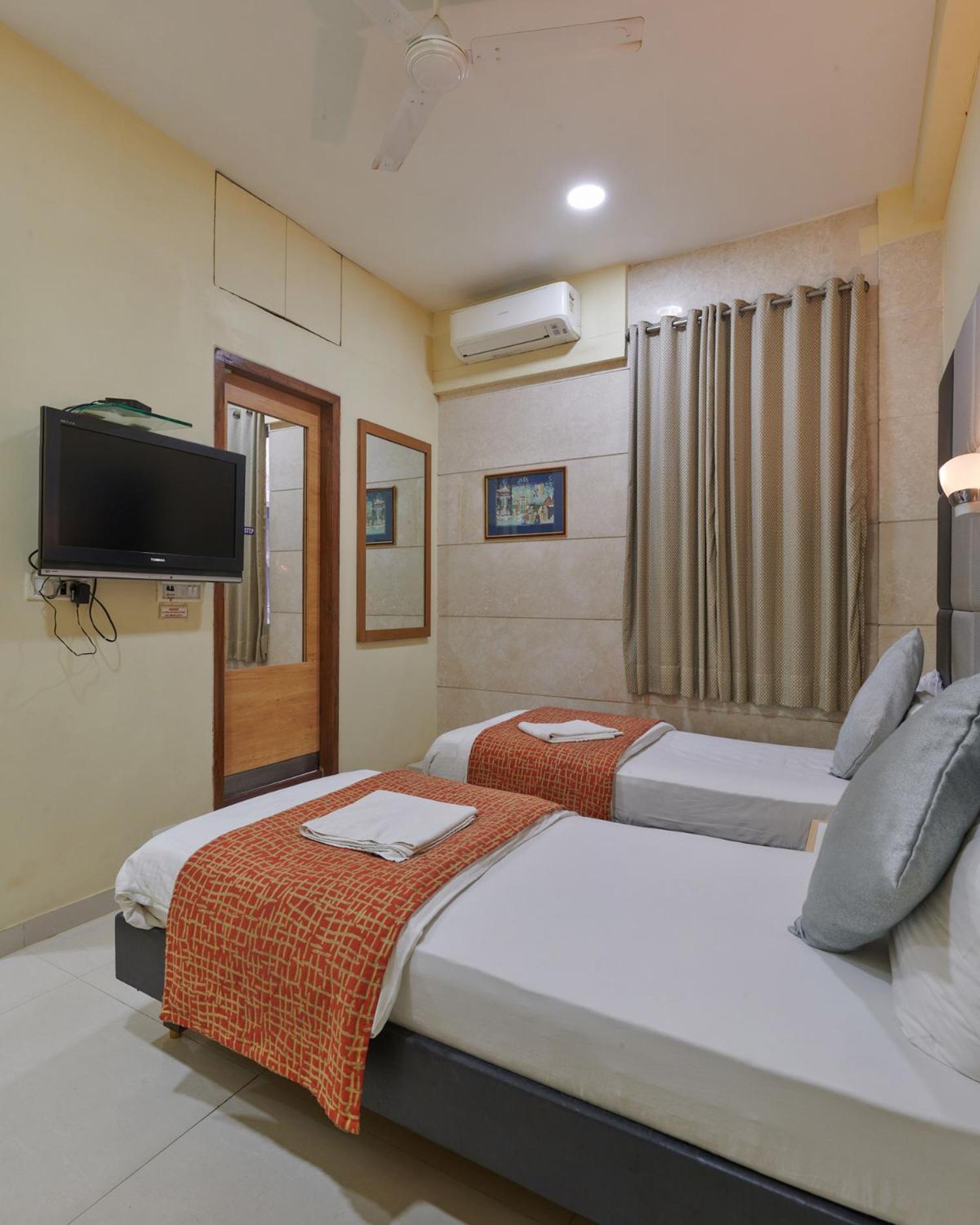 Bentley Hotel Marine Drive Bombay Eksteriør billede
