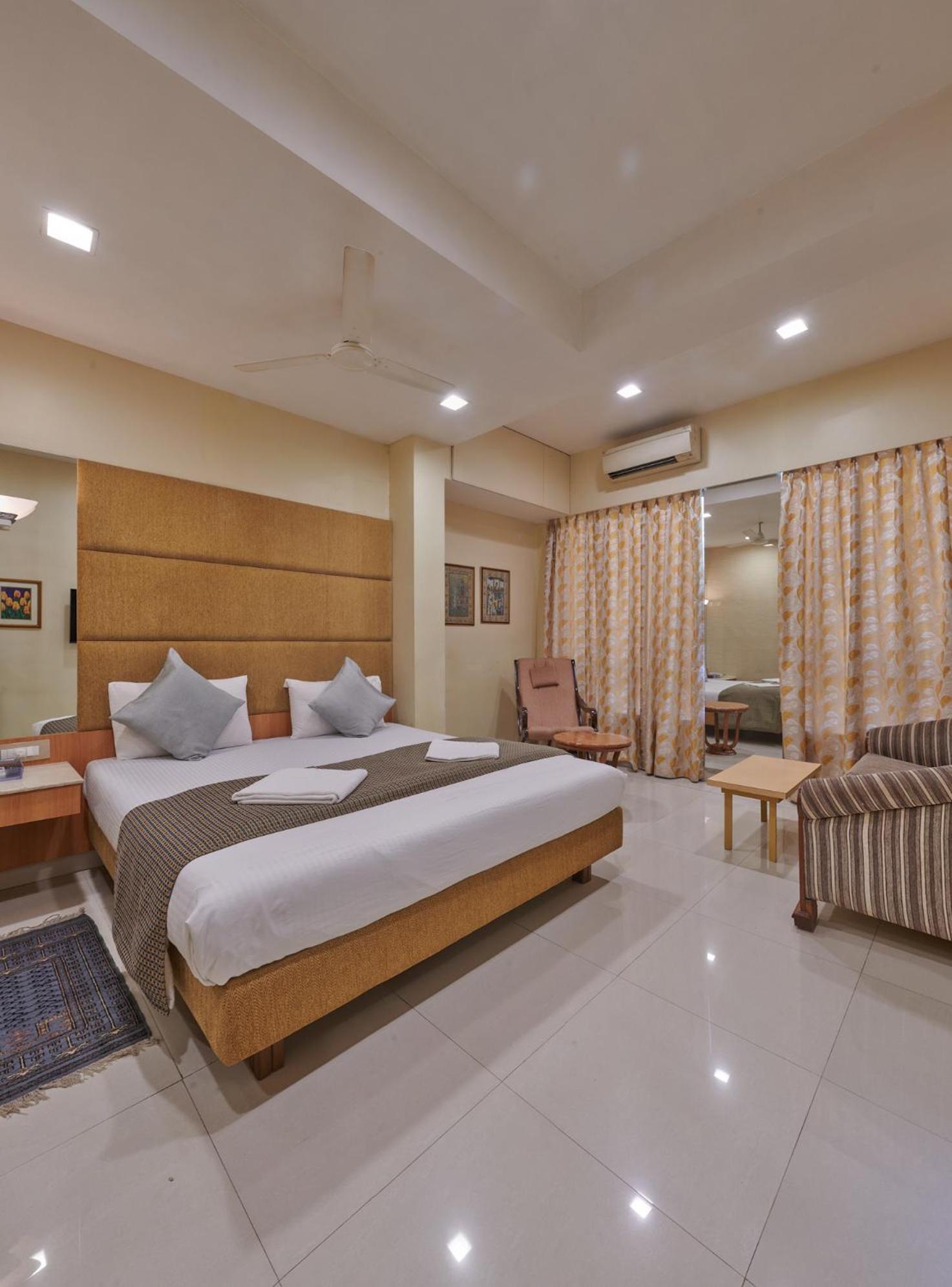Bentley Hotel Marine Drive Bombay Eksteriør billede